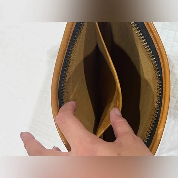 COACH :: CLUTCH - Picture 13 of 15